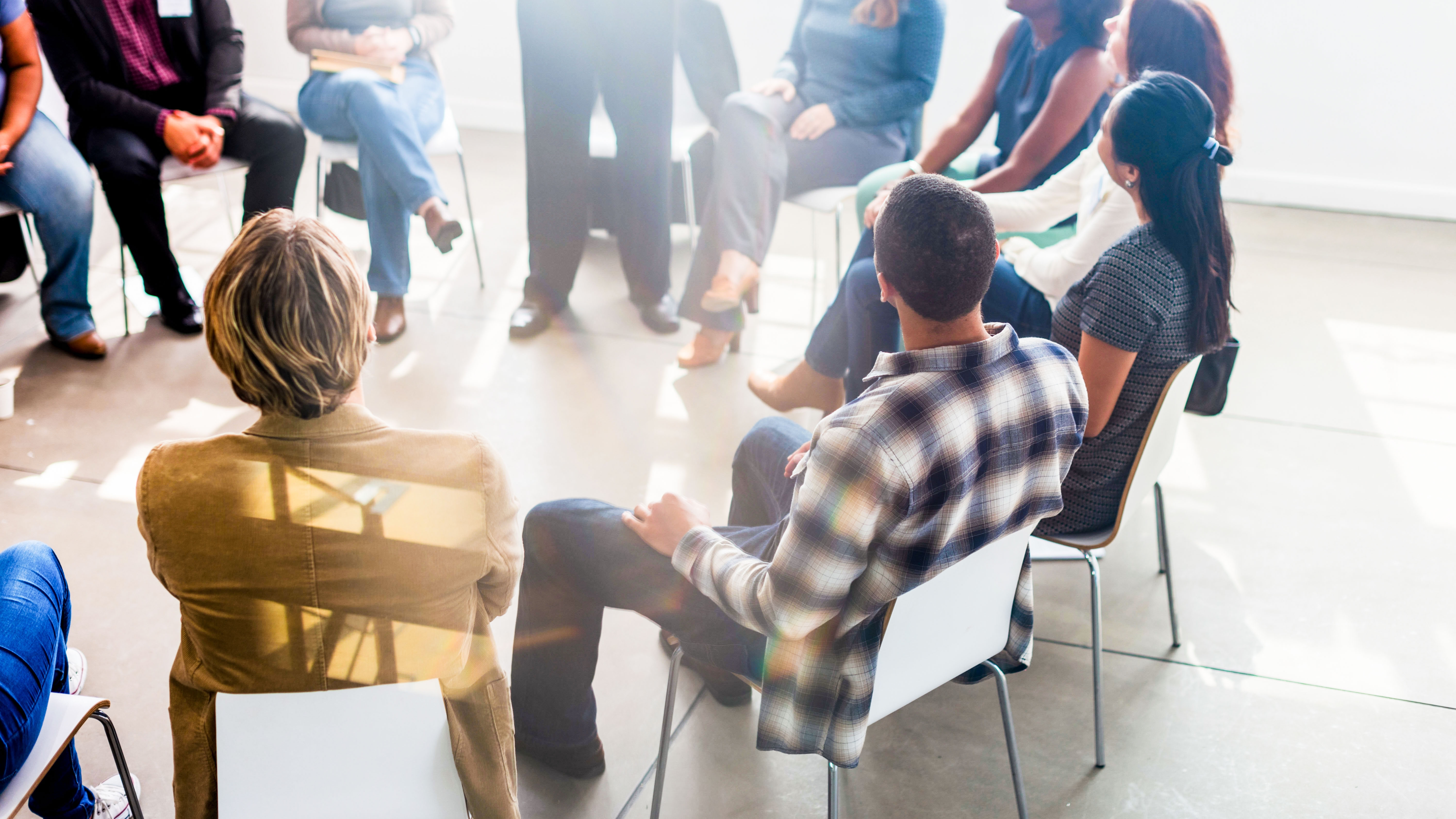 Group of people attending therapy at cocaine addiction treatment in indiana.